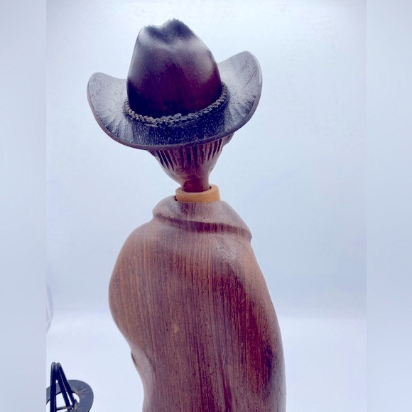 Vintage Rare Romer Italy Hand Craved Wood Figurine Of A Oil Man With Oil Rig - Picture 5 of 13